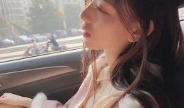 吃瓜女网红图片可爱头像,吃瓜女网红的可爱头像魅力全解析”