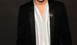 美国男演员爆料新闻视频